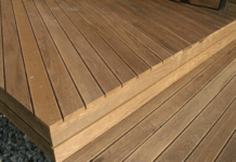 Преимущества и советы по выбору террасной доски из лиственницы для долговечных конструкций